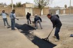 لکه گیری معابر شهری توسط واحدخدمات شهری شهرداری زرین آباد